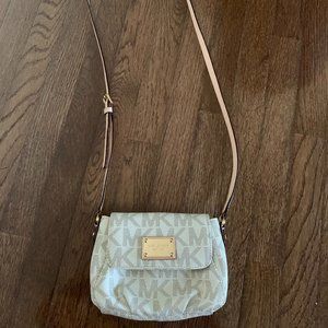 Michael Kors White Crossbody Bag (small)